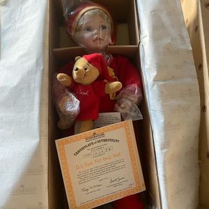 Disney Collectible Winnie The Pooh Girl Porcelain Doll Numbered